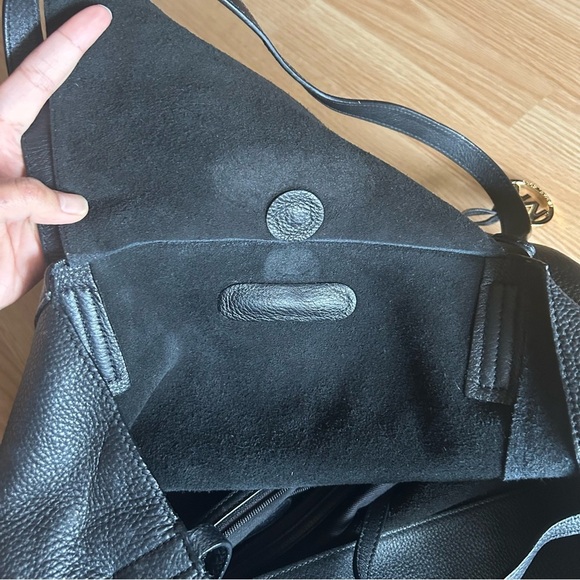 Michael Kors Pebbled Leather Ashbury Suede Tasseled Large Bag - Picture 3 of 15